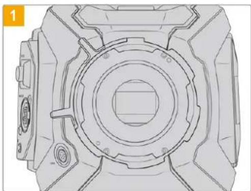Blackmagic Design URSA Mini Pro 12K - Fixer une monture d'objet B4 - 2