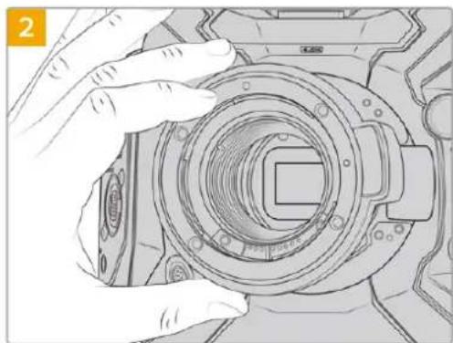 Blackmagic Design URSA Mini Pro 12K - Caler une monture d'objet EF - 2