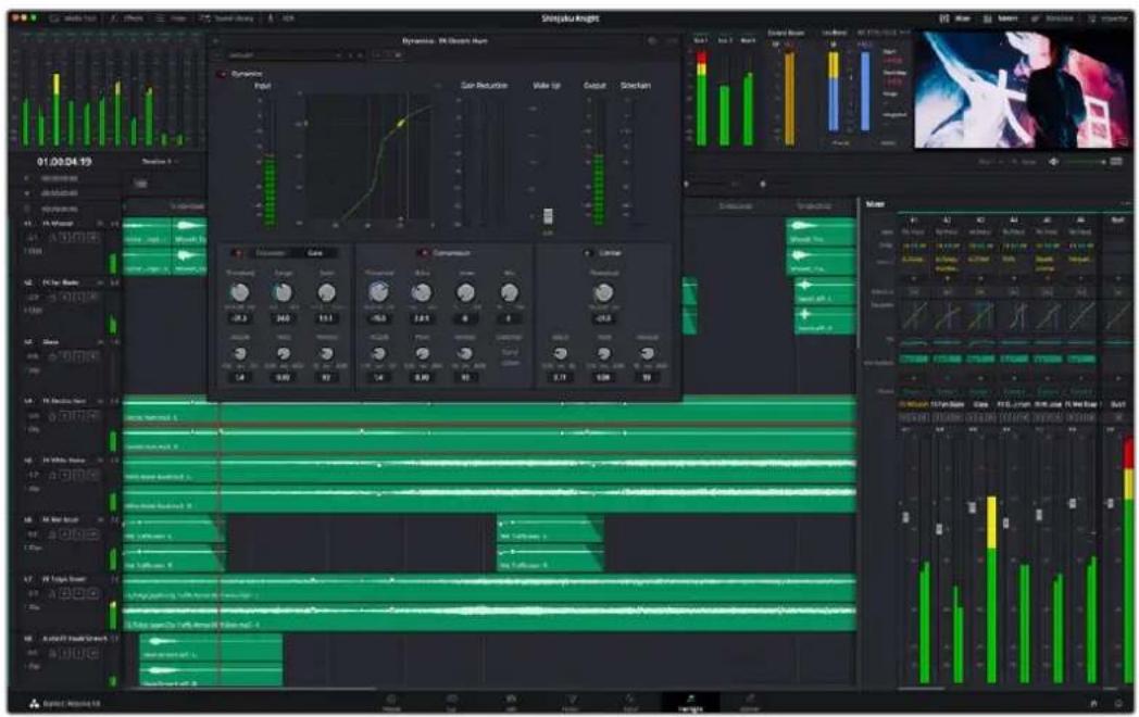 Blackmagic Design URSA Mini Pro 12K - Ajuster les niveaux audio dans la timeline - 1
