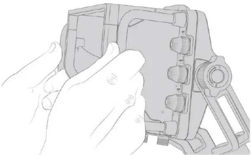 Blackmagic Design URSA Mini Pro 12K - Adjusting the Blackmagic URSA Studio Viewfinder - 1