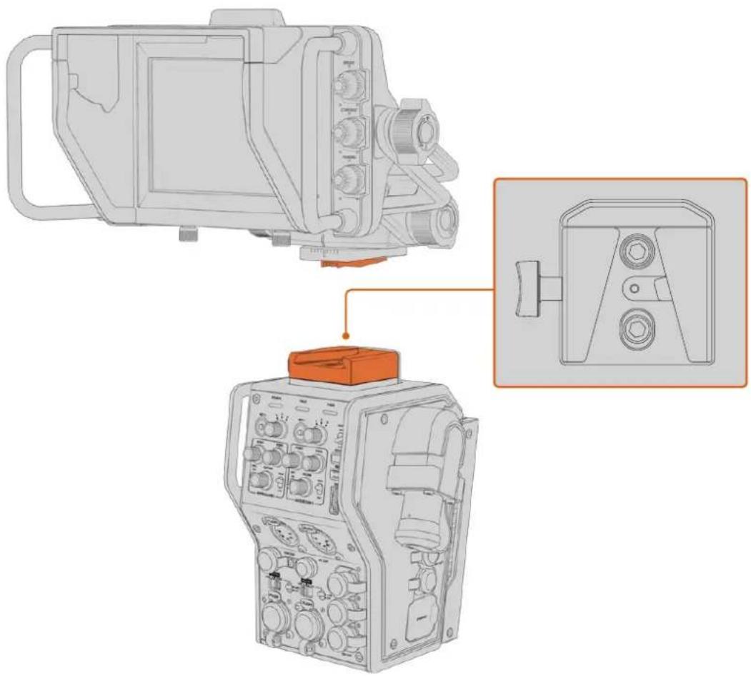 Blackmagic Design URSA Mini Pro 12K - URSA Studio Viewfinderの取り付け - 1