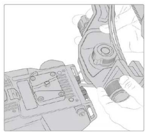 Blackmagic Design URSA Mini Pro 12K - Blackmagic URSA Miniのマウnt/接綴 - 3