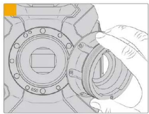 Blackmagic Design URSA Mini Pro 12K - B4LENZMAWNTの取付 - 7