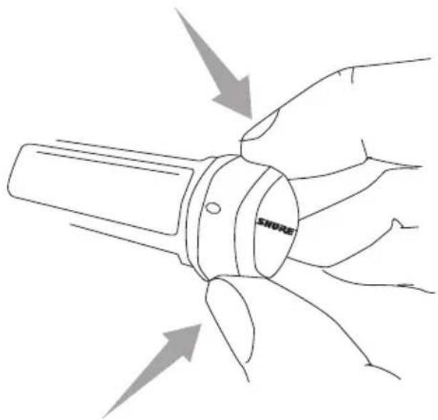SHURE BLX4R - Retrait et mise en place des capuchons d'identification - 1