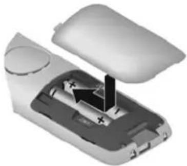 GIGASET E380A Care - Insertion des batteries - 3