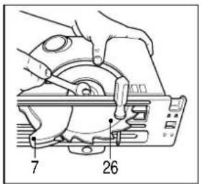 BLACK & DECKER 374456N - MODO DE CAMBIAR LA HOJA - 1