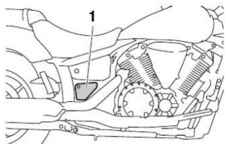 YAMAHA XVS1300A (2016) - Dépose et repose du cache - 1
