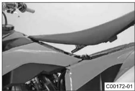 KTM 350 XCF (2014) - Τοποθέτηση σέλας - 1