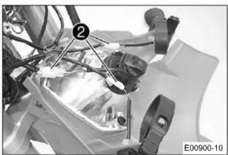 KTM 150 EXC TPI (2020) - Αφαίρεση μάσκας μπροστινού φαναριού με το φανάρι - 2