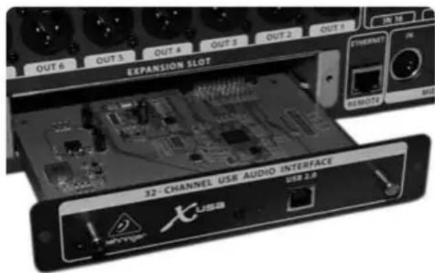 BEHRINGER XUSB - Instalacion de una tarjeta interface E/S: - 1