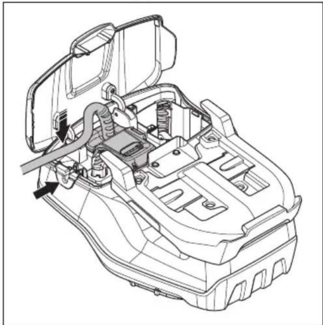HUSQVARNA LB 548i - Montera och ta bort batteripacket (tillbehör) - 6