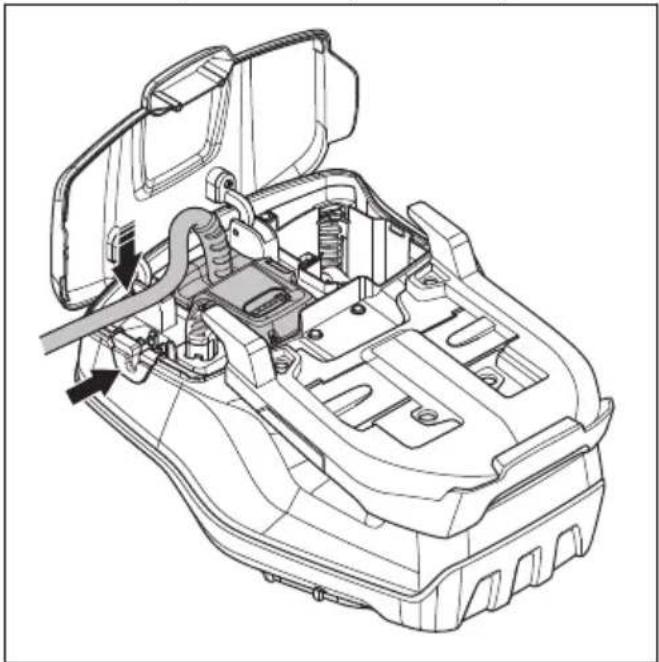 HUSQVARNA LB 548i - Instalace a vyjmutí multibaterie (příslušenství) - 6