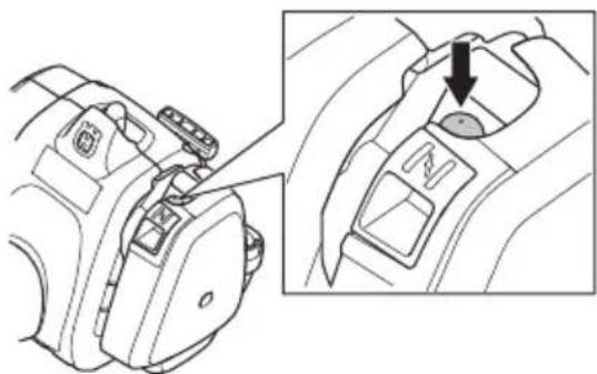 HUSQVARNA 129LK - Külma mootori käivitamine - 1
