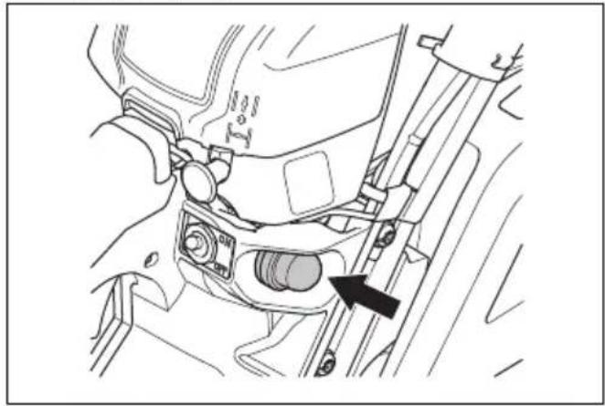 HUSQVARNA 543 XP - Met warme motor starten - 3