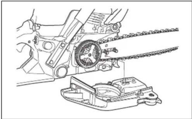 HUSQVARNA 543 XP - Pour monter le guide-chaine et la chaine de sciage - 4