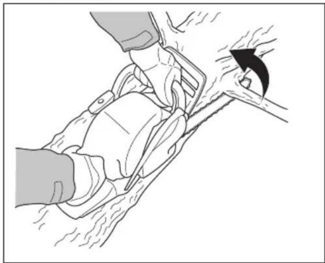 HUSQVARNA 543 XP G - Cortar um tronco com apoio em ambas as extremidades - 6