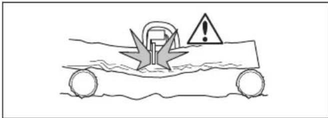 HUSQVARNA 543 XP G - To cut a trunk that has support on two ends - 2