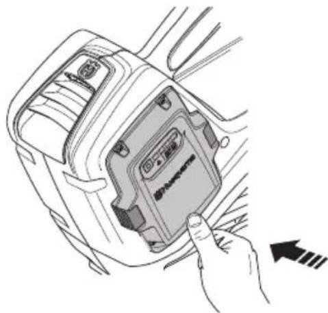 HUSQVARNA 436LiB - Batterie in das Gerät einsetzen. - 2