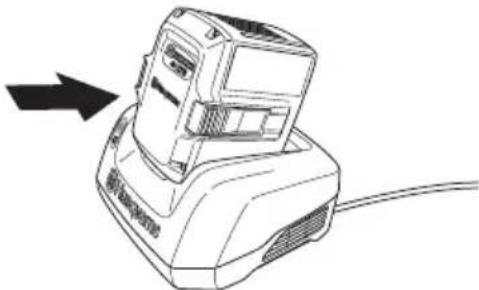 HUSQVARNA 436LiB - Insérez la batterie dans le chargeur de batterie. - 1