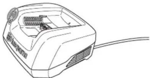HUSQVARNA 436LiB - Anschlieben des Ladegerats - 1