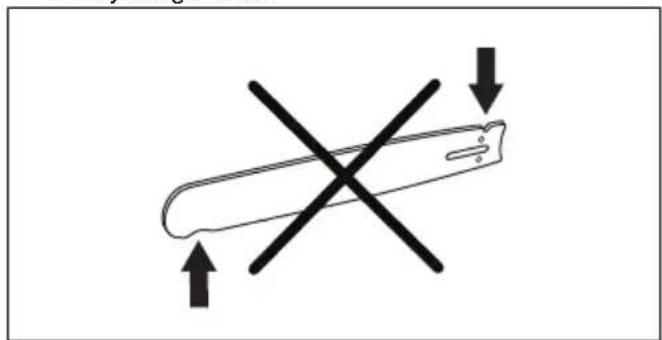 HUSQVARNA 115iPT4 - Comprobación de la espada - 5