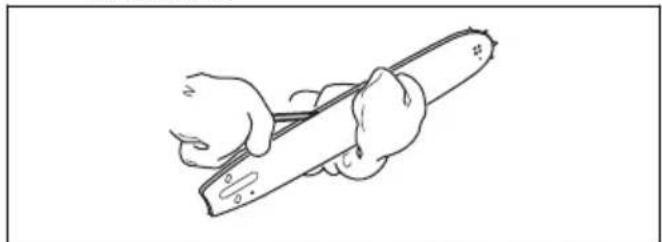 HUSQVARNA 120i - Teräketjuvoitelun tarkistaminen - 3