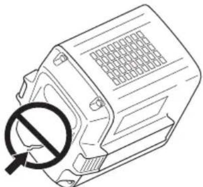 HUSQVARNA 120i - Verificar a bateria e o compartmento da bateria - 2