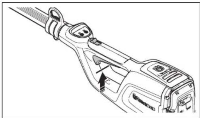 HUSQVARNA K 770 - Käyttöliipaisimen varmistimen tarkistaminen - 2