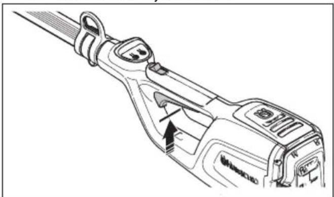 HUSQVARNA K 770 - A kapcsológomb reteszének ellenőrzése - 2