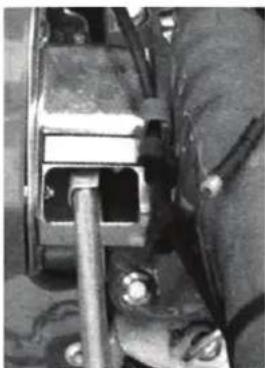 STIGA SRC 685 RG - Vaelg gearstangens position - 1