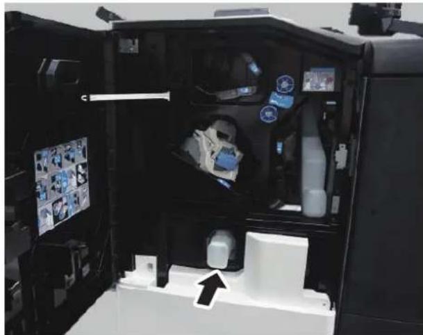 KYOCERA TASKalfa Pro 15000c - Installer le bac de récupération d'agrafes. - 1