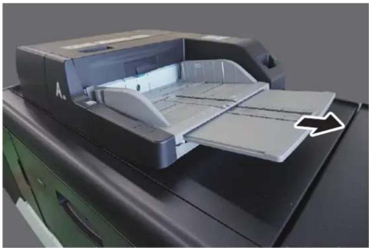 KYOCERA TASKalfa Pro 15000c - Régler le format du bac MF en appuyant sur le levier de libération, puis charger le papier. - 2