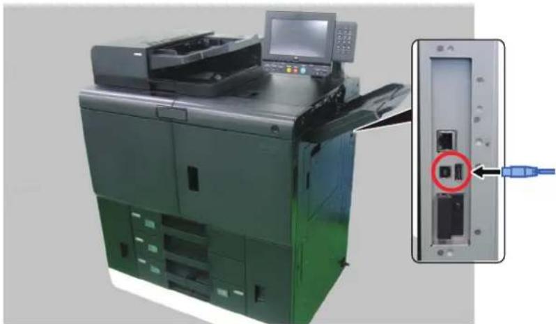 KYOCERA TASKalfa Pro 15000c - Raccorder le câble à la machine. - 1