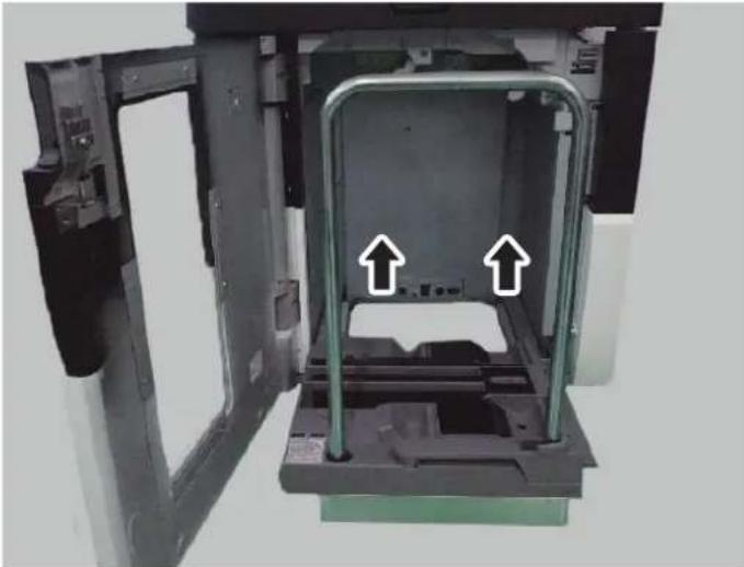 KYOCERA TASKalfa Pro 15000c - Remettre le chariot du module d'empilage à l'intérieur du module d'empilage 5000 feuilles. - 2