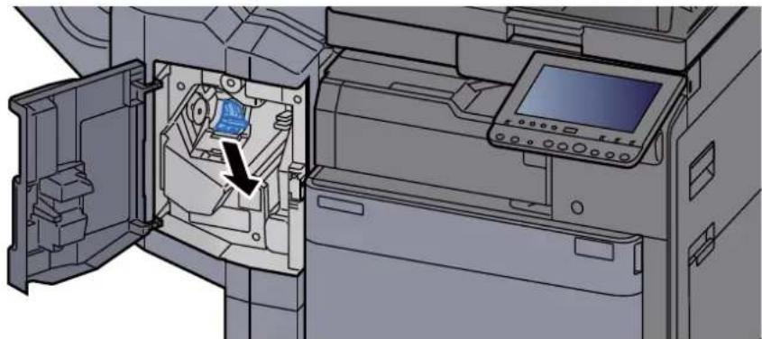 KYOCERA TASKalfa 5002i - Retirer le portecartouche d'agrafes. - 1