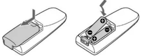 SONY MHCGRX30J - Mise en place des deux piles de format AA (R6) dans la télécommande - 1