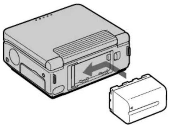 SONY GVA500E - Anbringen des Akkus am Videorecorder - 1