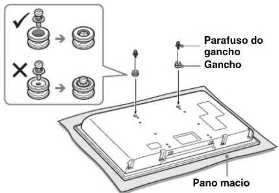SONY SUFL62 - Fixe osinous ganchos na parte traseira do televisor. - 1