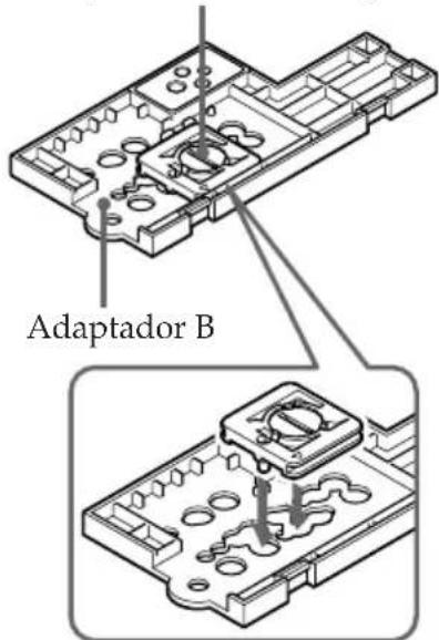 SONY MPKTRV3 - Acoplagem da placa de parafuso de montagem no adaptador - 2