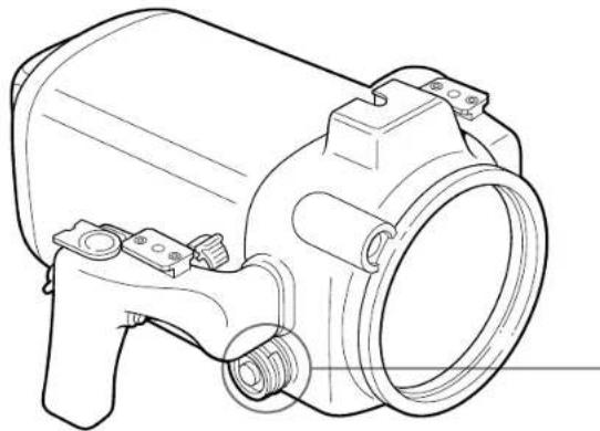 SONY MPKTRV2 - To attach/detach the lid of the video cable connector - 1