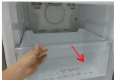 SAMSUNG RL30J3015SA - Retrait du tiroir - 2