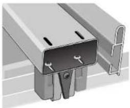 DEWALT DW7463 - Adjust the rear fence glide - 1