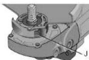 DEWALT DWE4519 - INSTALACION Y REMOCION DE LA GUARDA (FIG. 7) - 3