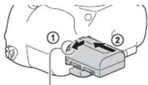 SONY ILCA77M2M - Indsættelse af batteri/ hukommelseskort (sælges separat) - 2