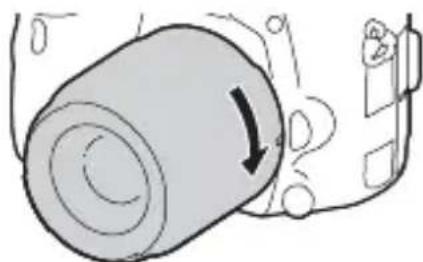 SONY ILCA77M2M - Drehen Sie das Objektiv im Uhrzeigersinn, während Sie es leicht gegen die Kamera drücken, bis es in der Verriegelungsposition einrastet. - 1