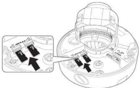 Wisenet XNV6080R - Insertion d'une carte mémoire Micro SD - 2