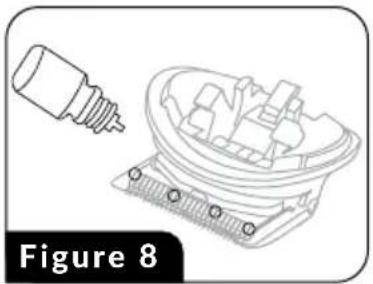 MPM MMW04 - ATTENTION! Ne plongez jamais le rasoir (1) et le chargeur (13) dans l'eau ou d'autres liquides. - 3