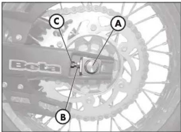 Beta ALP 200 (2011) - TENSIONING THE CHAIN - 1