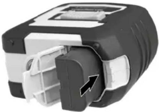 Laserliner CompactPlaneLaser 3G - Alimentation électrique Introduire l'accu lithium-ion - 1
