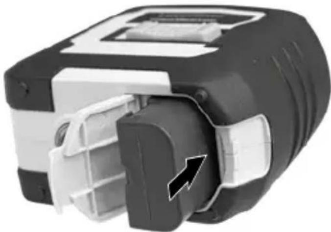 Laserliner CompactPlaneLaser 3G - Lithiumioniakun asettaminen paikalleen - 1